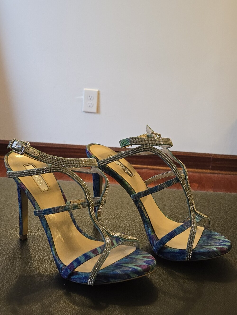 Guess Rhinestone Strappy Sandal Heels Size 7.5